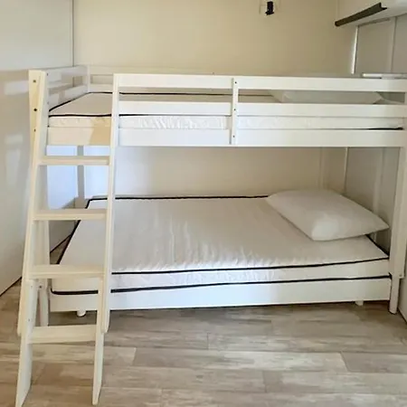 Dom wakacyjny Superbe Maison Avec Terrasse, Piscine, Proche Plage, Equipee Pour 6 Personnes - - Fr-1-529-221