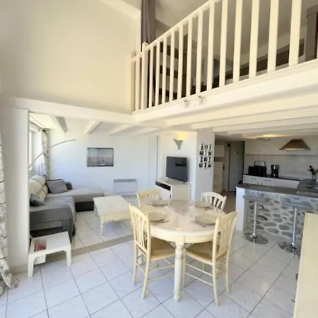 Σπίτι διακοπών Superbe Maison Avec Terrasse, Piscine, Proche Plage, Equipee Pour 6 Personnes - - Fr-1-529-221